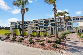 2450 N Ocean Shore Blvd in Flagler Beach, FL - Building Photo - Building Photo