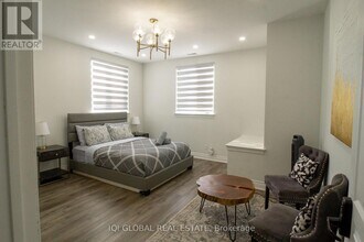 2352 Middlefield Rd in Markham, ON - Building Photo - Building Photo