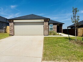 5941 Bradford Pear Ln in Edmond, OK - Building Photo