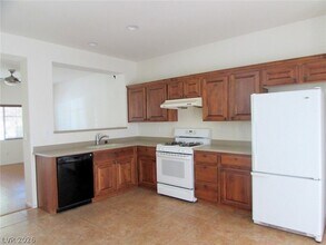 3411 Amethyst Glen Ct in Las Vegas, NV - Foto de edificio - Building Photo