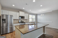 131 Macalester Dr in Newnan, GA - Building Photo - Building Photo