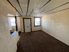 1018 Burnside Rd in Sharon Hill, PA - Building Photo - Building Photo