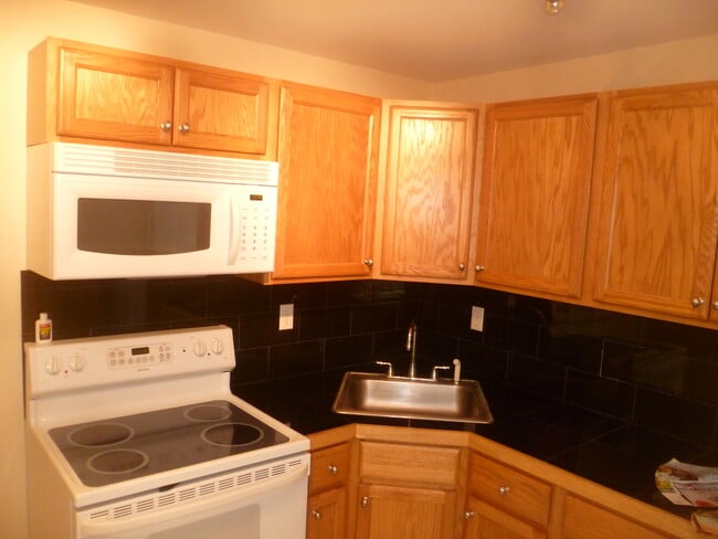 302 Silver St, Unit 304.5
