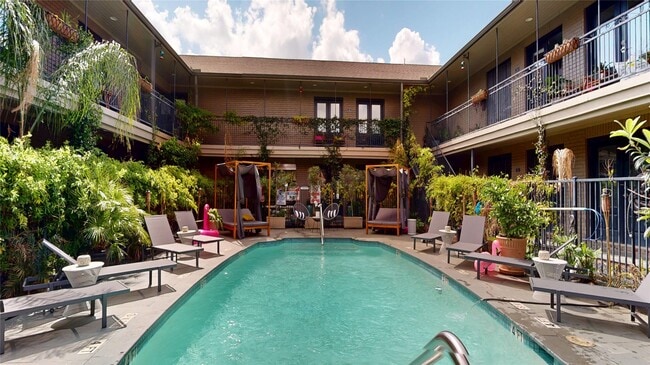 property at 1410 Hyde Park Blvd