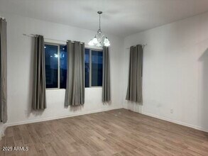 8609 W Solano Dr in Glendale, AZ - Building Photo - Building Photo