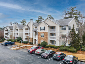 Brentwood Downs in Lilburn, GA - Building Photo - Building Photo