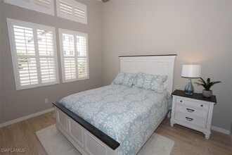 1080 5th St S in Naples, FL - Building Photo - Building Photo