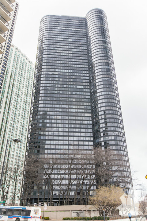 155 N Harbor Dr in Chicago, IL - Building Photo