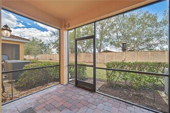 10120 Tin Maple Dr in Estero, FL - Building Photo - Building Photo