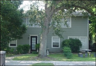 Old South Guest House in Gulfport, MS - Building Photo - Building Photo