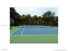 2474 Centergate Dr in Miramar, FL - Building Photo - Building Photo