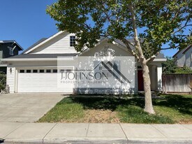 4343 Middlefield Dr in Tracy, CA - Building Photo
