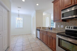 15056 Summit Pl Cir in Naples, FL - Building Photo - Building Photo