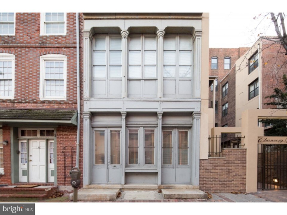 130 Arch St-Unit -9 in Philadelphia, PA - Building Photo