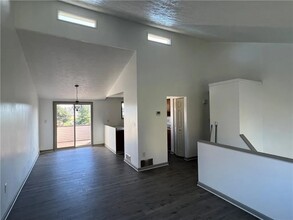 121 Sassafras Dr in Washington, PA - Building Photo - Building Photo