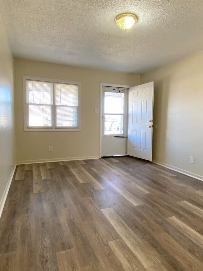 3387 SW Brendan Ave in Topeka, KS - Building Photo - Building Photo