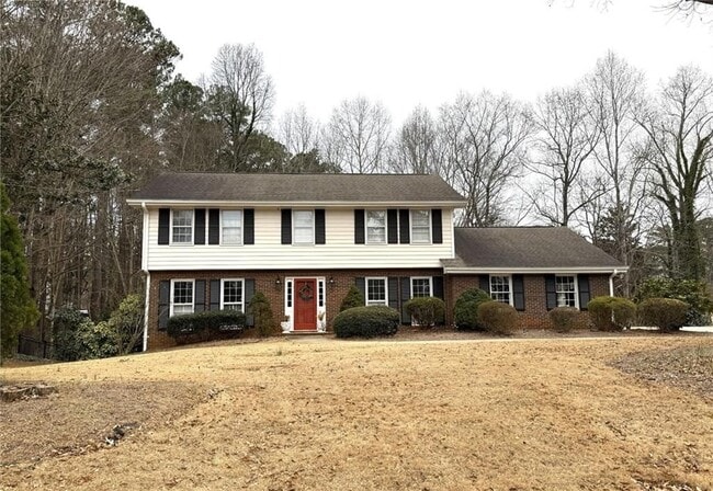 1140 Falstaff Dr in Roswell, GA - Building Photo - Building Photo