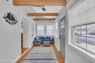 196 3rd Ave in Manasquan, NJ - Building Photo - Building Photo