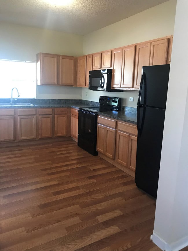 property at 522 W Mabbette St