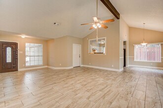 7702 Tierra Verde Dr in Houston, TX - Building Photo - Building Photo