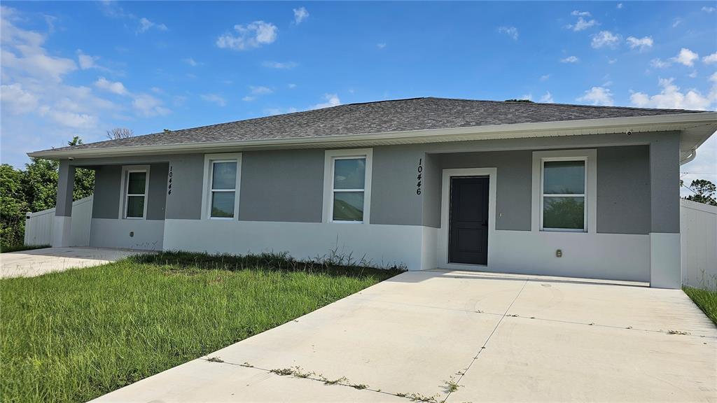 10446 Kidron Ave in Englewood, FL - Building Photo