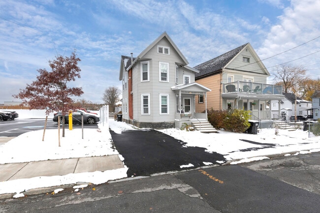 property at 127 Ashworth Pl