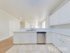 7820 Golden Ring Way in Antelope, CA - Building Photo - Building Photo