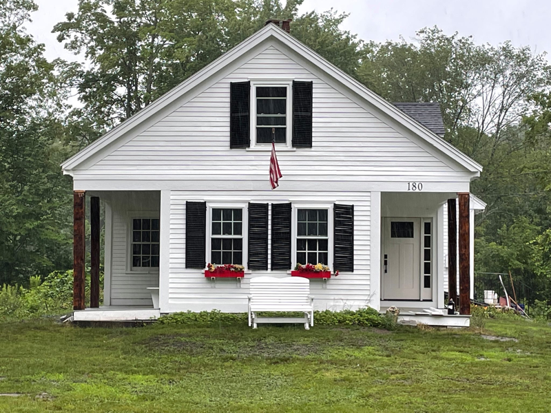 180 South Rd in Candia, NH - Building Photo