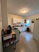 12 Pinkham Rd, Unit 1 in Medford, MA - Building Photo - Building Photo