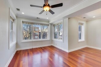 4331 N Sacramento Ave in Chicago, IL - Building Photo - Building Photo