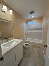 4129 Helene St, Unit Detached Backhouse in Simi Valley, CA - Building Photo - Building Photo