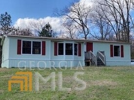 840 City Pond Rd in Winder, GA - Building Photo