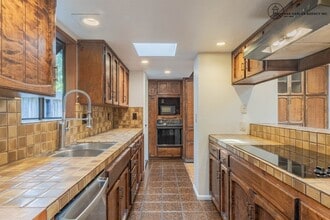 801 Parcel St in Monterey, CA - Building Photo - Building Photo