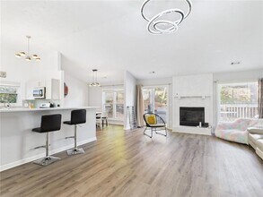 4060 Brooks Bridge Crossing in Alpharetta, GA - Building Photo - Building Photo