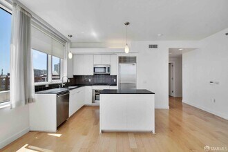 501 Beale St in San Francisco, CA - Building Photo - Building Photo