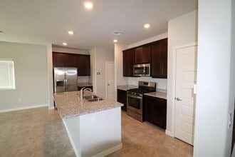 3350 N Dales Crossing Dr in Tucson, AZ - Building Photo - Building Photo