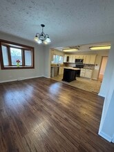 7611 Linden Ave in Darien, IL - Building Photo - Building Photo