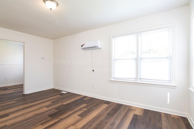 1301 E Mount Vernon St in Wichita, KS - Building Photo - Building Photo