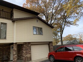 8398 Oakwood Rd in Severna Park, MD - Building Photo