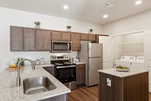 Aventura at Hawk Ridge in Lake St. Louis, MO - Building Photo