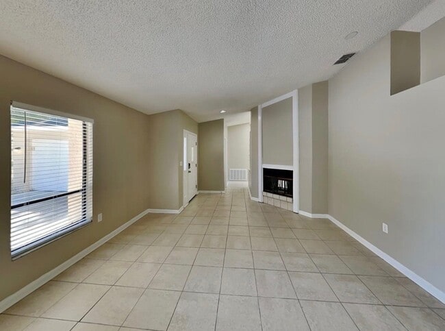 289 Millstone Dr in Palm Harbor, FL - Building Photo - Building Photo