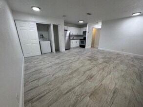 481 Banks Rd in Margate, FL - Building Photo - Building Photo