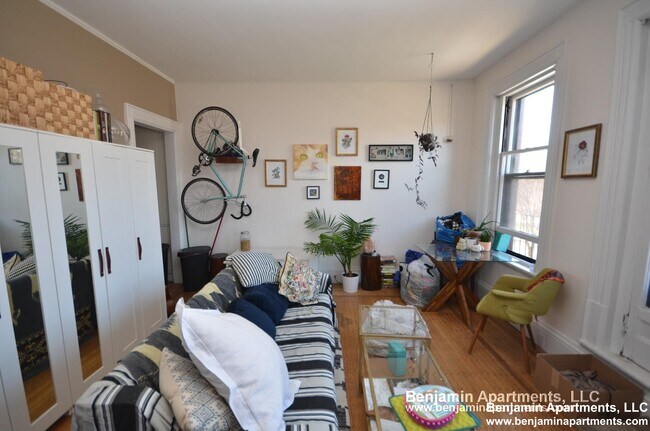 170 Commonwealth Ave, Unit 1 in Boston, MA - Building Photo - Building Photo
