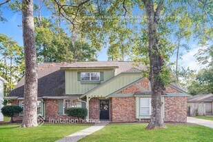 5803 Old Lodge Dr in Houston, TX - Building Photo