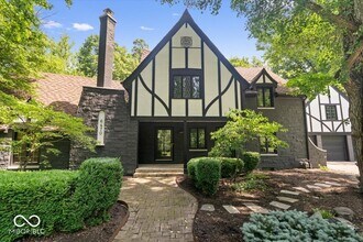 6470 Around the Hills Rd in Indianapolis, IN - Building Photo - Building Photo