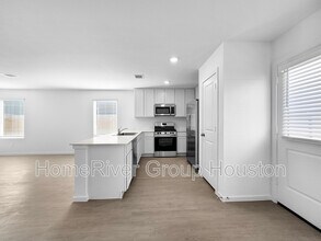 16469 Blossom Grv Dr in Conroe, TX - Building Photo - Building Photo