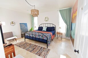 15198 Darnell Dr in Lake Elsinore, CA - Building Photo