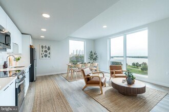 1130 N Delaware Ave in Philadelphia, PA - Building Photo - Building Photo