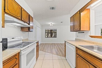 403 Anchors St in Niceville, FL - Building Photo - Building Photo