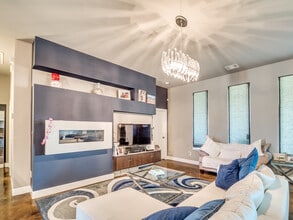 17357 Shadow Hawk Ln in Edmond, OK - Building Photo - Building Photo